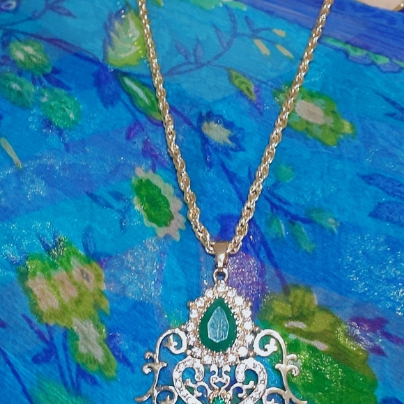 long chain with pendant set - Picture 2 of 6